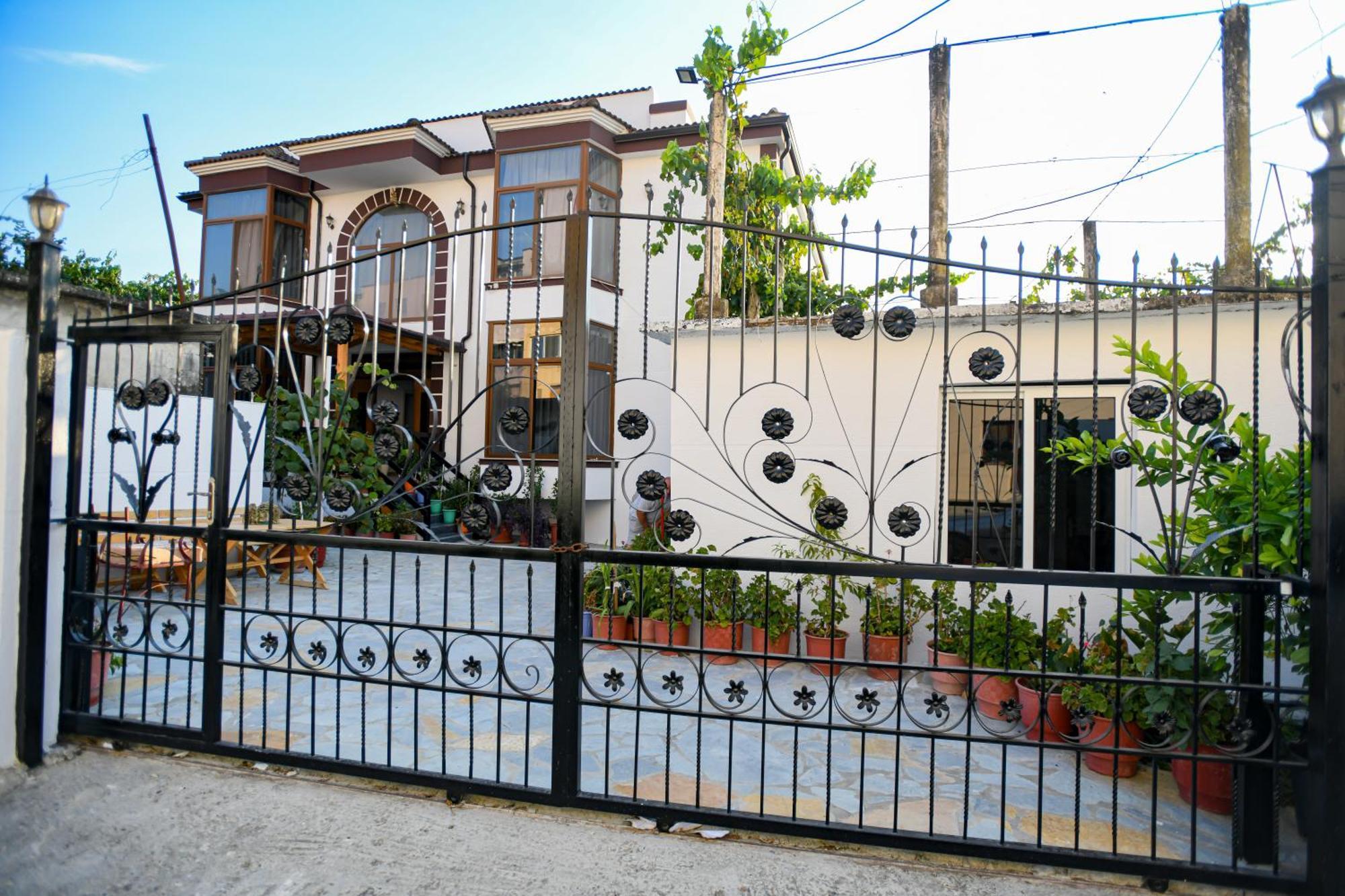 Vila Rivaaa Berati Exterior foto